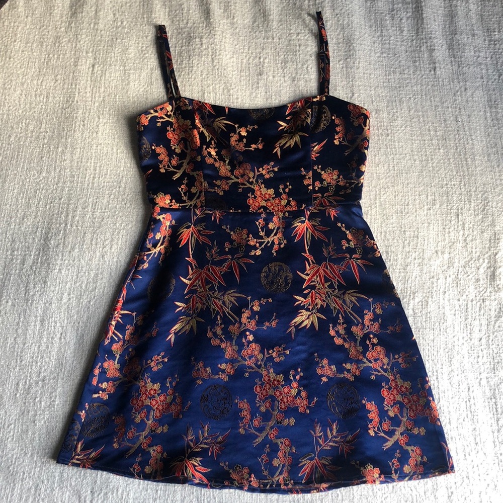 REALISATION PAR ✨ Emilie Dress